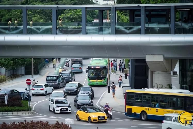 新奥2025今晚开奖资料和澳门每人发1万澳门元与澳门每人发一万